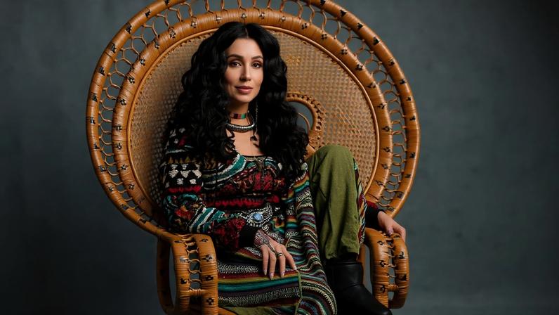 Cher descobre neta adolescente e busca construir relação, diz jornal