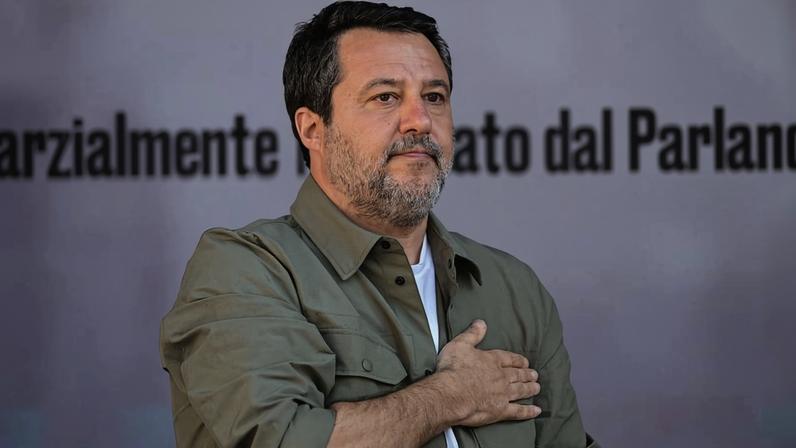 O vice-primeiro-ministro da Itália, Matteo Salvini, durante encontro com líderes europeus de direita, em Milão