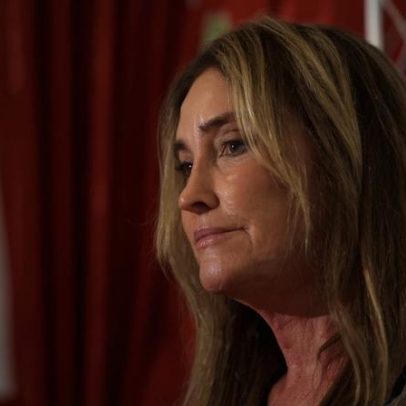 Caitlyn Jenner busca apoio de Trump após mudança de gênero no passaporte