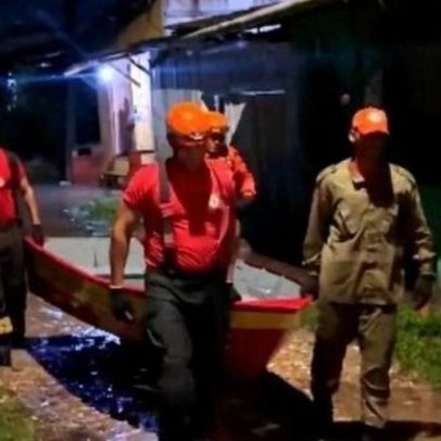 Chuva forte e maré alta alagam ruas de Belém; cidade declara emergência