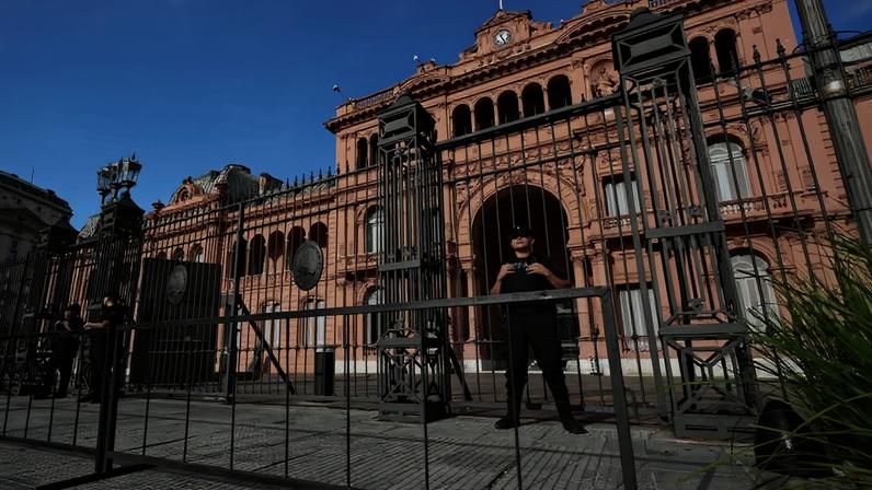 Fachada da Casa Rosada, sede do governo argentino; brasileiro avisou amigo que iria se encontrar com uma pessoa perto dali antes de desaparecer