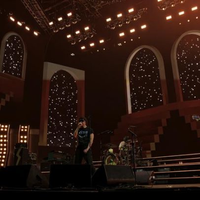 Strokes realiza protesto político no Coachella contra EUA e Israel