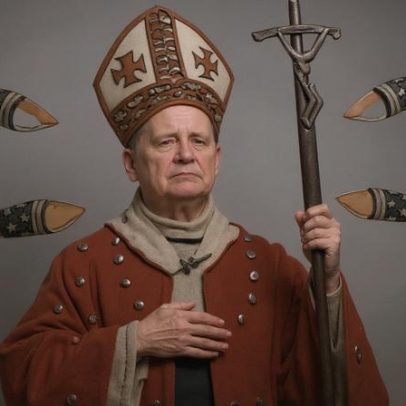 História mostra que o papado persiste, ao contrário dos imperadores