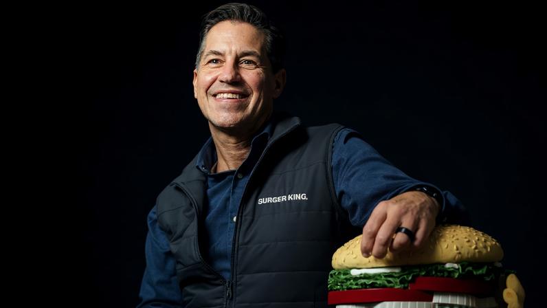CEO do Burger King ,Tom Curtis, na sede da empresa em Miami, em 14 de abril de 2026