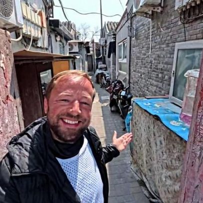 Brasileiro revela morar em favela chinesa pagando R$ 30 de aluguel