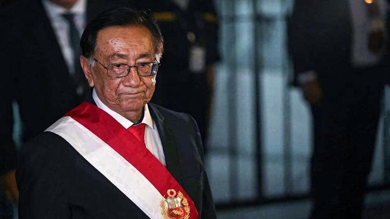 Presidente interino do Peru, José Balcázar, após ser escolhido para liderar o país, em fevereiro