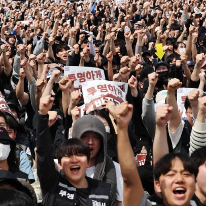 Funcionários da Samsung realizam maior protesto e ameaçam greve de 18 dias