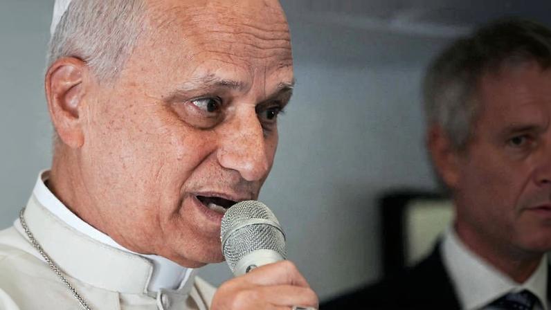 Papa Leão 14 afirma que imigrantes são tratados pior que animais de estimação