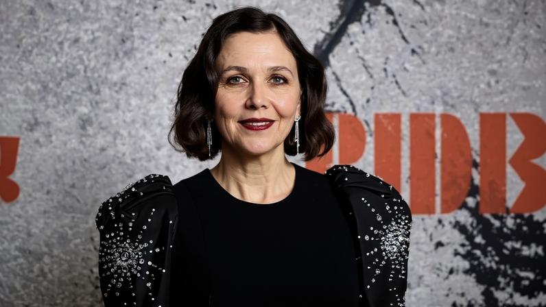 Maggie Gyllenhaal comparece à pré-estreia de 'A Noiva!' em Nova York, no Rose Theater, Jazz at Lincoln Center