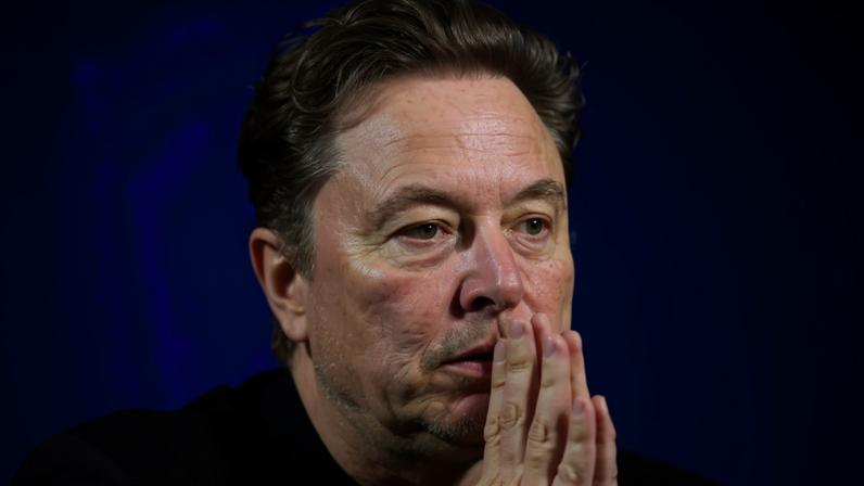 O dono da Tesla e SpaceX, Elon Musk, durante conferência em Beverly Hills, California