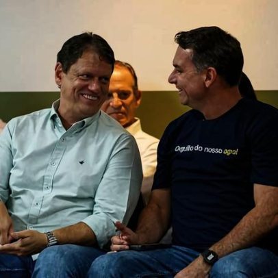 Flávio faz ato de pré-campanha com Tarcísio e afirma que será presidente