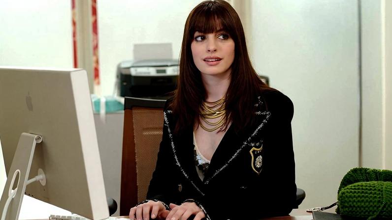 Anne Hathaway em cena de 'O Diabo Veste Prada', filme de 2006