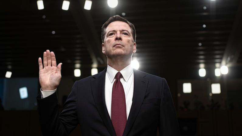 James Comey, ex-diretor do FBI, durante depoimento no Senado dos EUA
