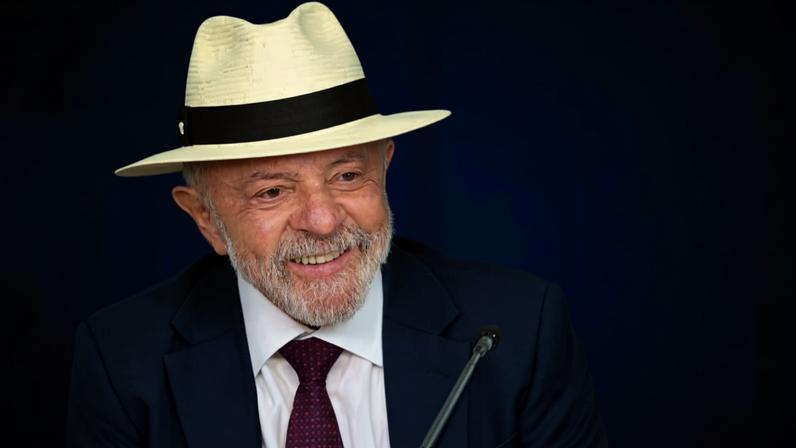O presidente Lula durante assinatura do acordo entre Mercosul e União Europeia.