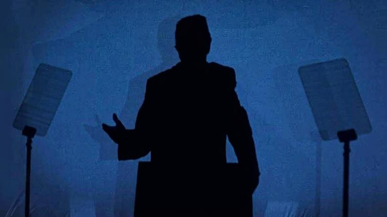 A sombra do presidente americano, Donald Trump, durante evento em Washington