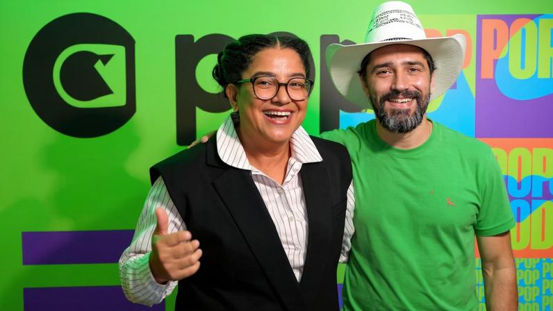 Milena e Alberto Cowboy na festa de lançamento do Globopop, da Globo, em São Paulo