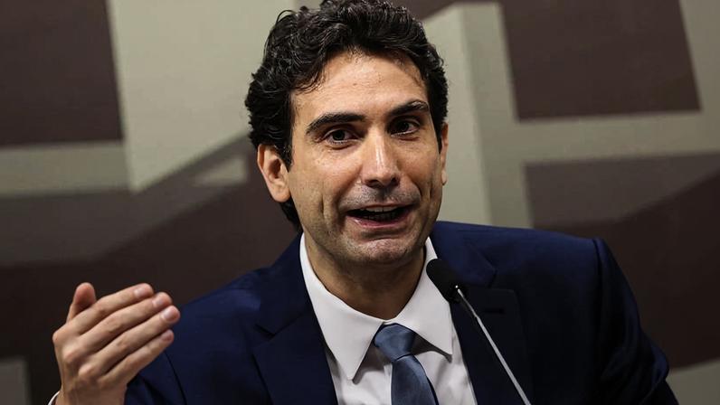 Presidente do Banco Central, Gabriel Galípolo, durante audiência no Senado