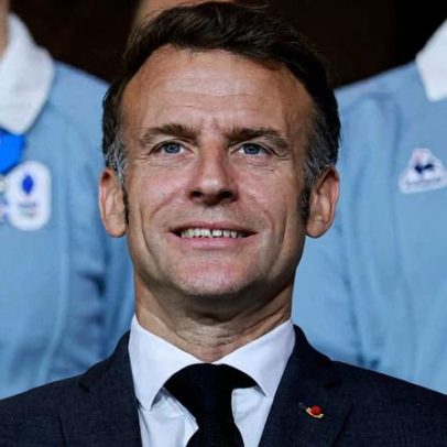 Macron: seria chique EUA falarem francês após piada de Charles III