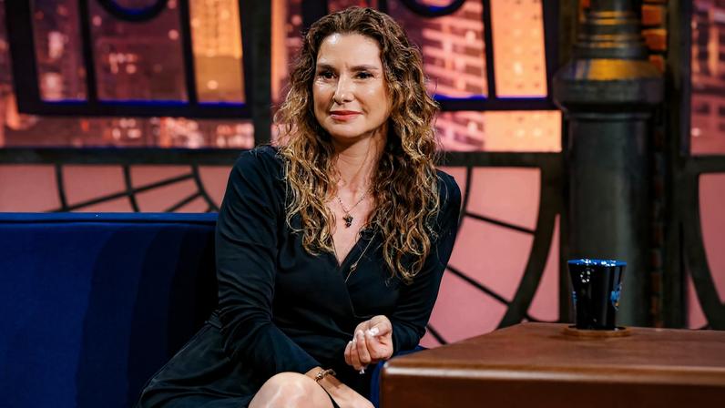 Lavínia Vlasak celebra 30 anos de carreira desde seu primeiro papel na televisão