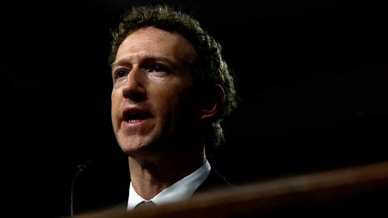 CEO da Meta, Mark Zuckerberg, durante depoimento a um comitê no Senado dos EUA