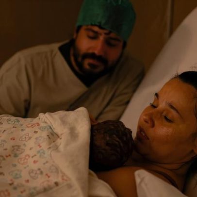 Nascimento de Elisa, primeira filha de Thati Lopes e George Sauma