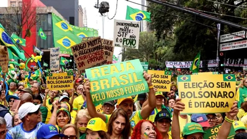 Manifestação bolsonarista em defesa da anistia ao ex-presidente