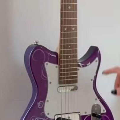Conheça a mansão de Luciana Gimenez, com guitarra de Miley Cyrus e pato gigante