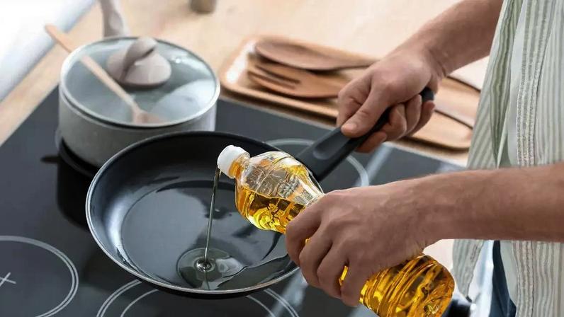 Temperos naturais ajudam a reduzir sal e óleo sem perder o sabor