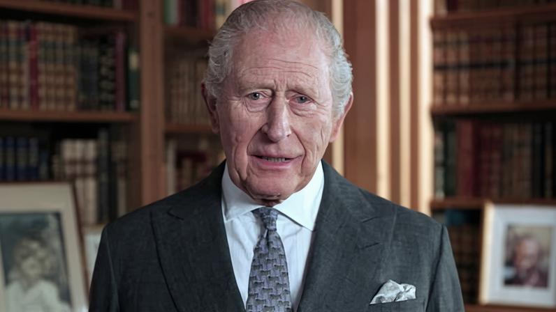 Rei Charles homenageia a mãe falecida em centenário de nascimento