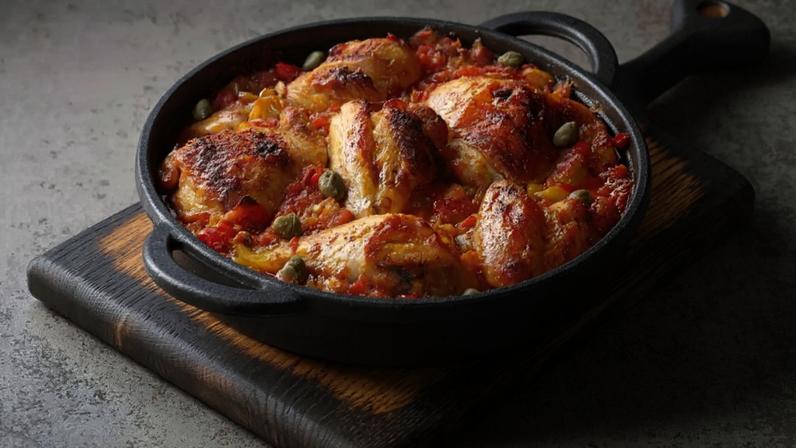 Frango leve ao molho rústico de tomate