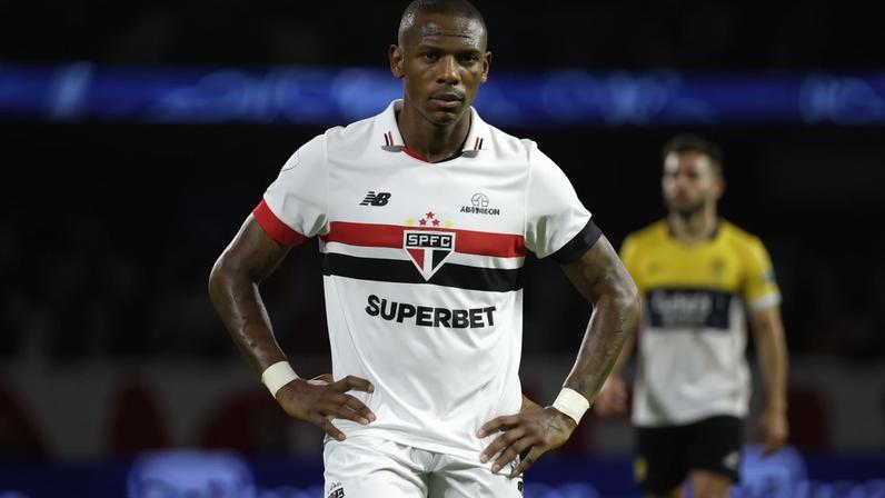 Arboleda pode deixar o São Paulo em breve