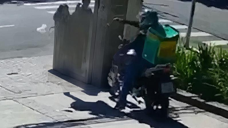 Homem morre após levar tiro na cabeça ao tentar ajudar casal vítima de assalto em Moema.