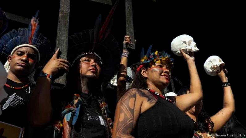 Indígenas de várias etnias se reúnem em abril no Acampamento Terra Livre, em Brasília