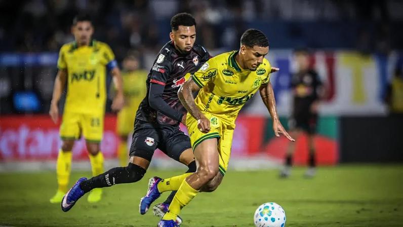 Matheus Fernandes, jogador do Red Bull Bragantino.