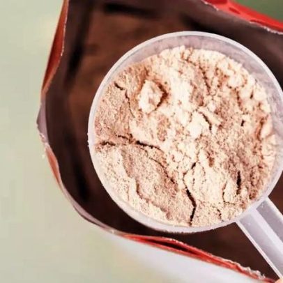 Como escolher whey protein de qualidade e evitar armadilhas no mercado