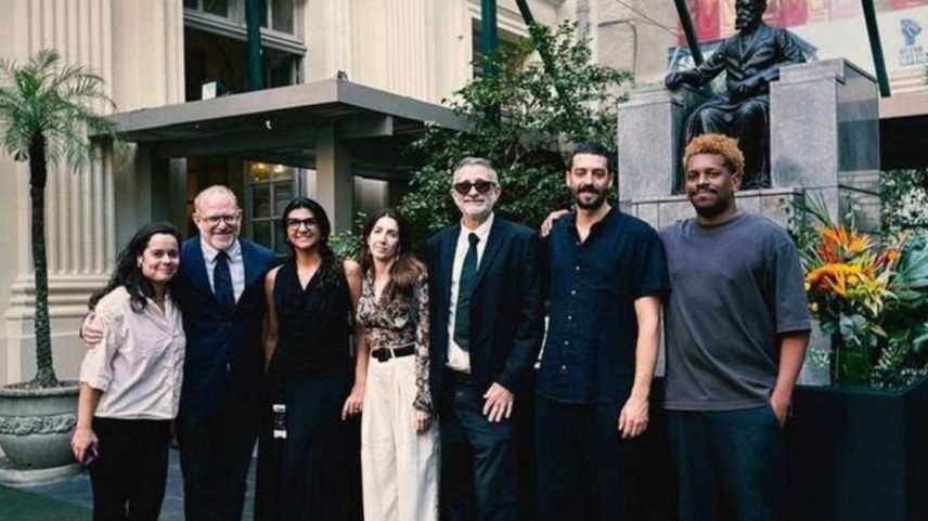 Diretor Marcelo Gomes e a equipe da Matizar Filmes na cerimônia de posse de Milton Hatoum na ABL.