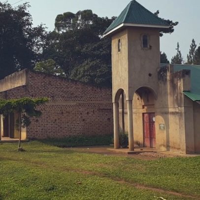 Evangelista morto em emboscada de extremistas após culto em Uganda