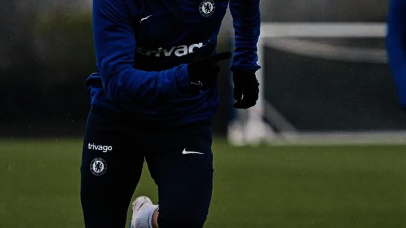 Mudryk tem contrato com o Chelsea até junho de 2030.
