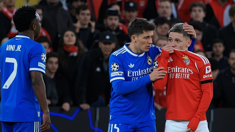 Gianluca Prestianni and Vinicius Junior during a Champions League match in Lisbon