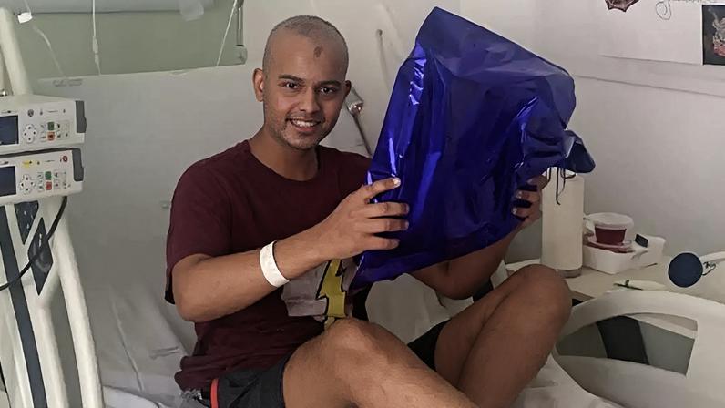 Gustavo, 15 anos, luta pela vida: ajude a financiar seu tratamento de câncer cerebral