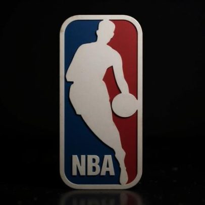 Jogador estrela critica NBA após afastamento por concussão: decepção