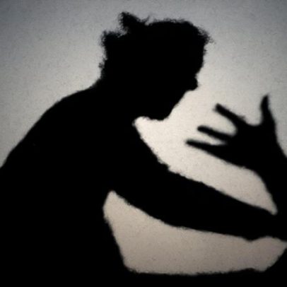 Chefe de polícia recomenda às mulheres alemãs evitar relacionamentos com homens