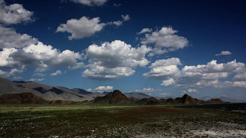 Mongólia: tradição nômade convive com a vida urbana