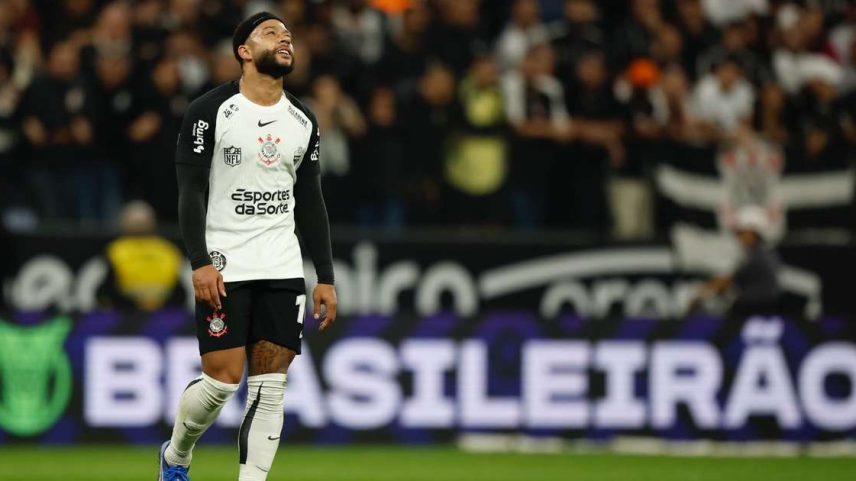 Memphis, jogador do Corinthians.