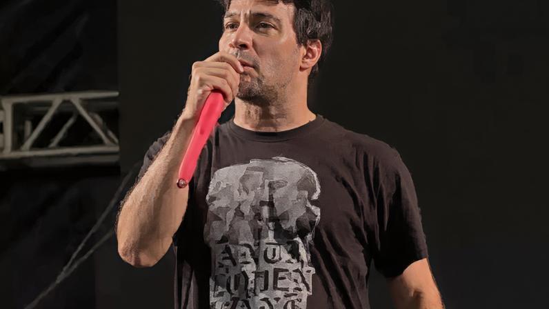 Rodrigo Lima (Dead Fish) faz discurso forte sobre a violência