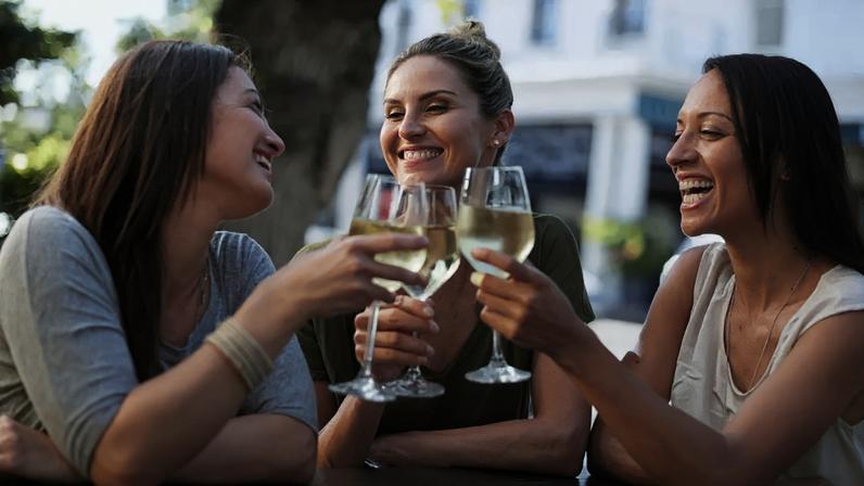 Seis atitudes para atrair mais felicidade, aponta estudo