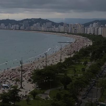 Orla de Santos pode ganhar espaço exclusivo para corredores e pessoas com deficiência
