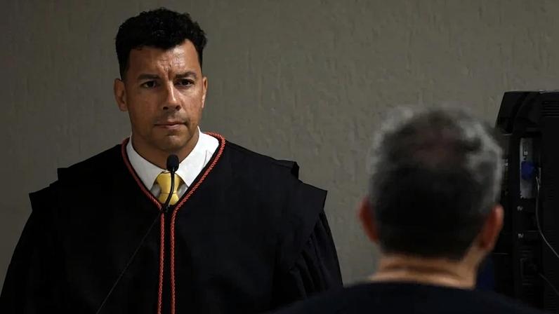 Promotor direcionou críticas aos cinco acusados - (crédito: Marcelo Ferreira/CB/D.A Press)