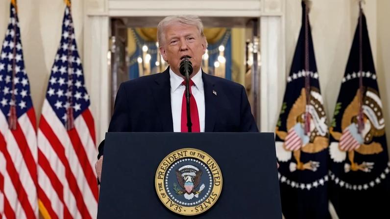 As negociações de paz entre Washington e Teerã para acabar com o conflito, que abalou a economia mundial - (crédito: AFP)
