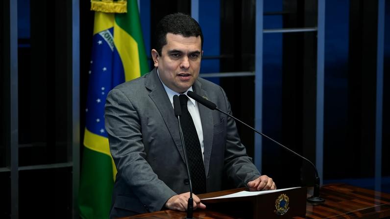 Tiago Faierstein: "Deveríamos esperar que alguém sofresse assédio sexual ou dano físico para criarmos a regra? No caso do feminicídio, esperam-se 20 milhões de vítimas para legislar contra o homicídio? Não é assim que funciona" - (crédito: Andressa Anholete/Agência Senad)